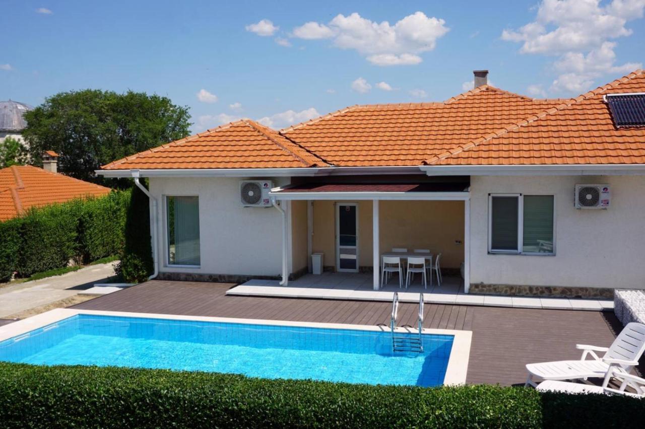 Geranium Holliday Villas Obrochishte Экстерьер фото